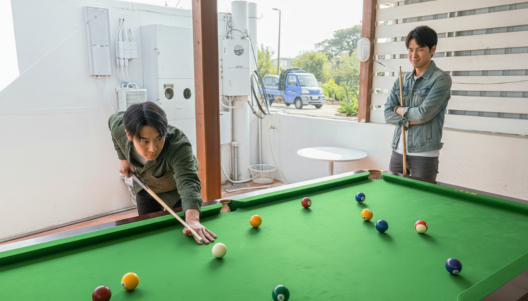 地中海海景旅店-國際標準撞球桌